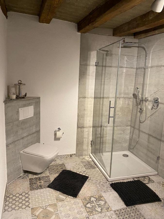 Schoene Ferienwohnung Gewoelbekeller Fachwerkhaus バッハラッハ エクステリア 写真