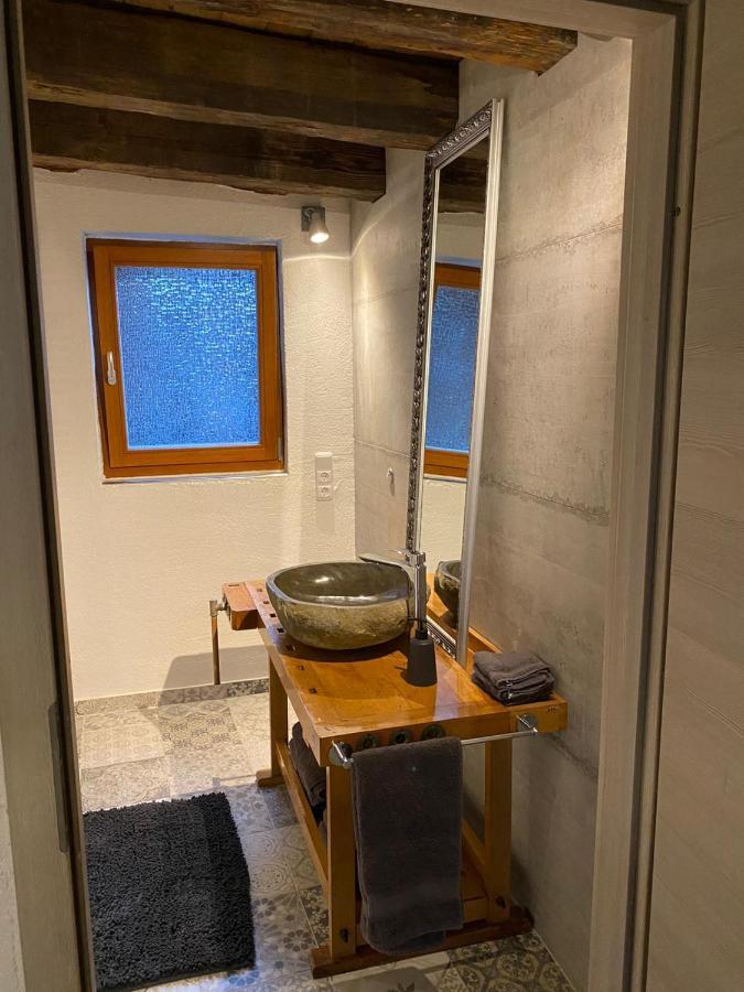 Schoene Ferienwohnung Gewoelbekeller Fachwerkhaus バッハラッハ エクステリア 写真