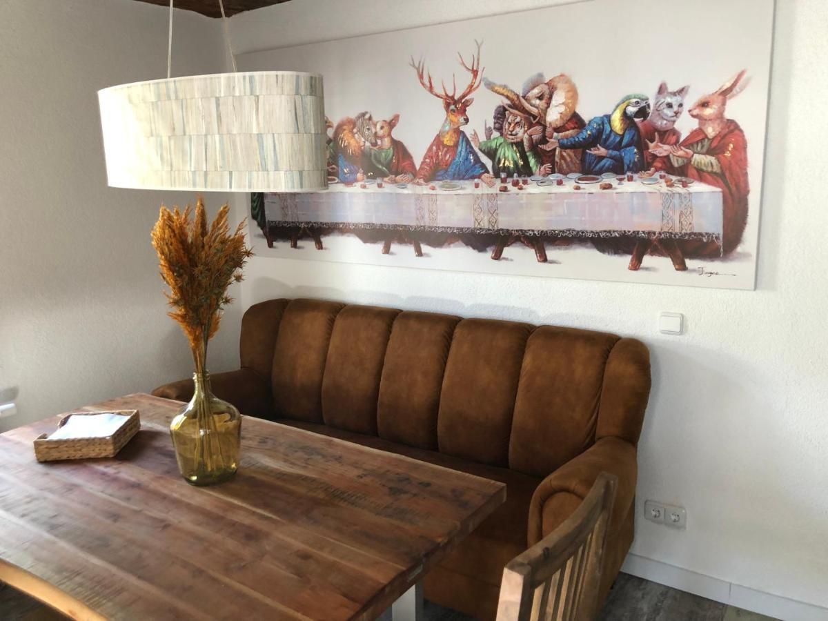 Schoene Ferienwohnung Gewoelbekeller Fachwerkhaus バッハラッハ エクステリア 写真